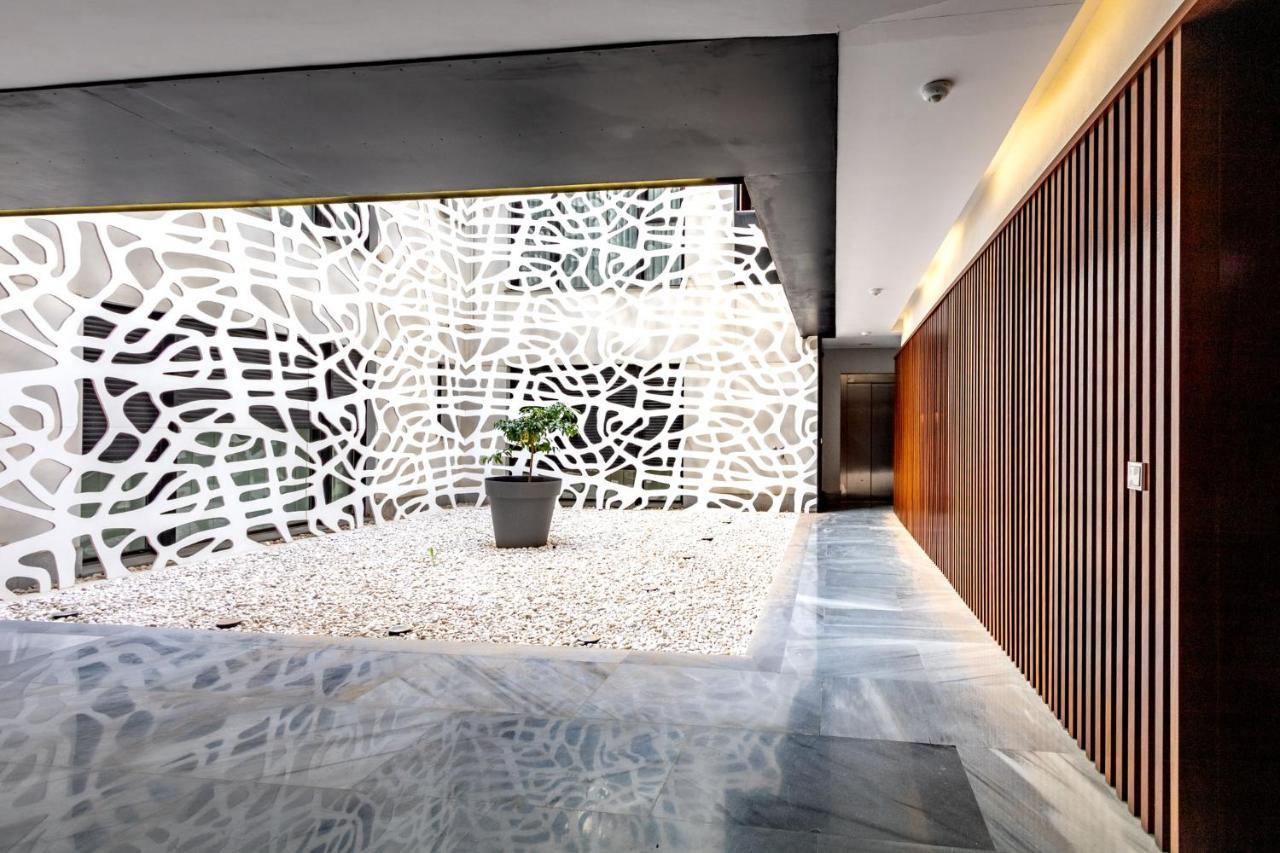 Apartament Angeles Santa Cruz Deluxe By Valcambre Sewilla Zewnętrze zdjęcie